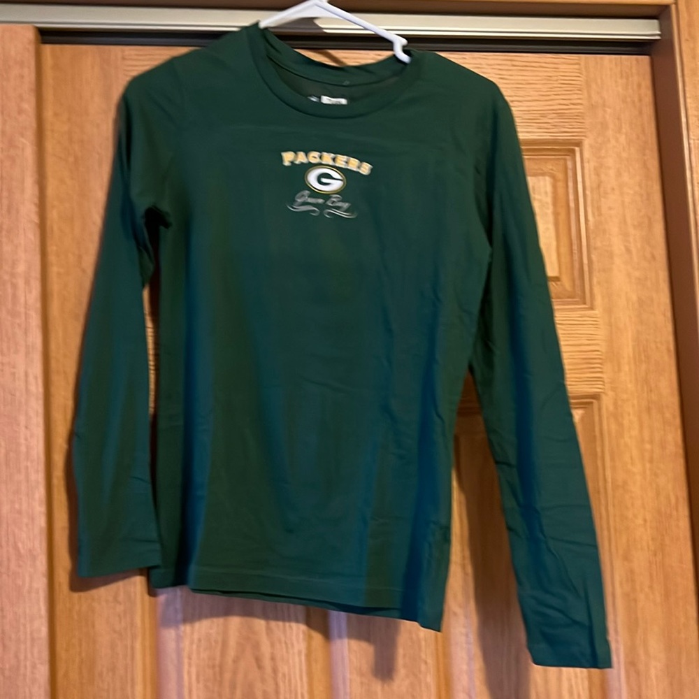 Women’s Size Small NWT Green Bay Packer Long Sleeve